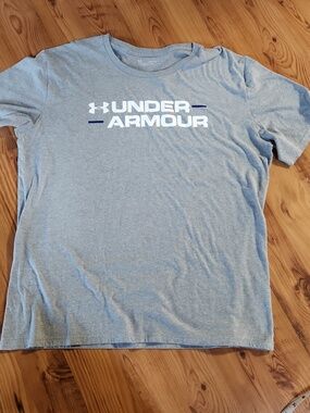 Under Armour Men’s Grey Logo Short Sleeve T-Shirt